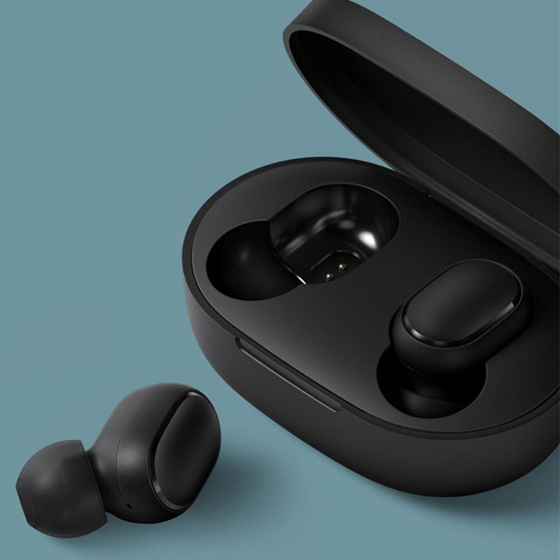 Bluetooth Wireless Helmet Headset – Long-Range, Dual Ear Communication for Motorcycles - Daily Goods