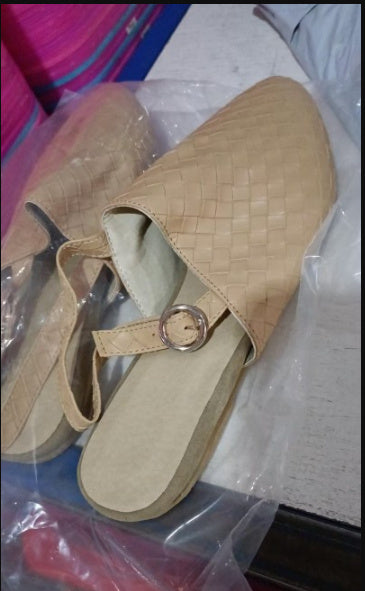 European And American Baotou Flat Sandals With Buckle - Daily Goods